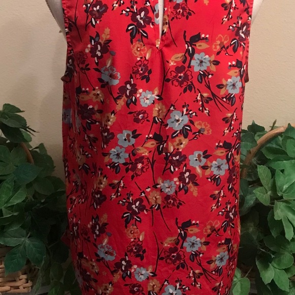 Abercrombie and Fitch Sleeveless Blouse - Picture 4 of 6